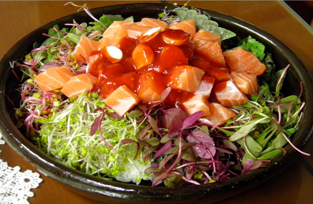 새싹채소 연어 회 덮밥