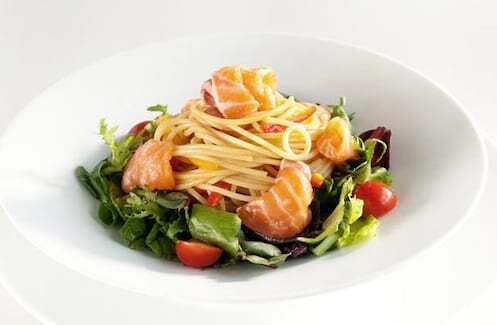 연어 마늘소스 샐러드 스파게티