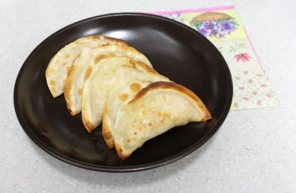 연어 치즈 군만두