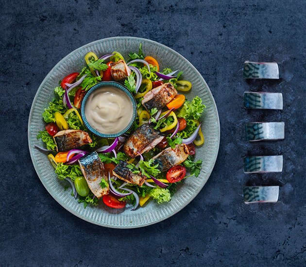 마늘 풍미를 더한 사바 데리야키 샐러드