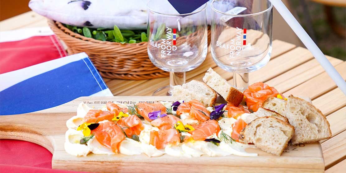 노르웨이 연어 크림치즈 스노우보드